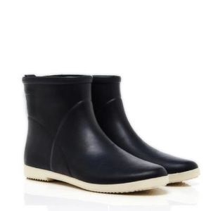 Alice & Whittles Short Rainboots